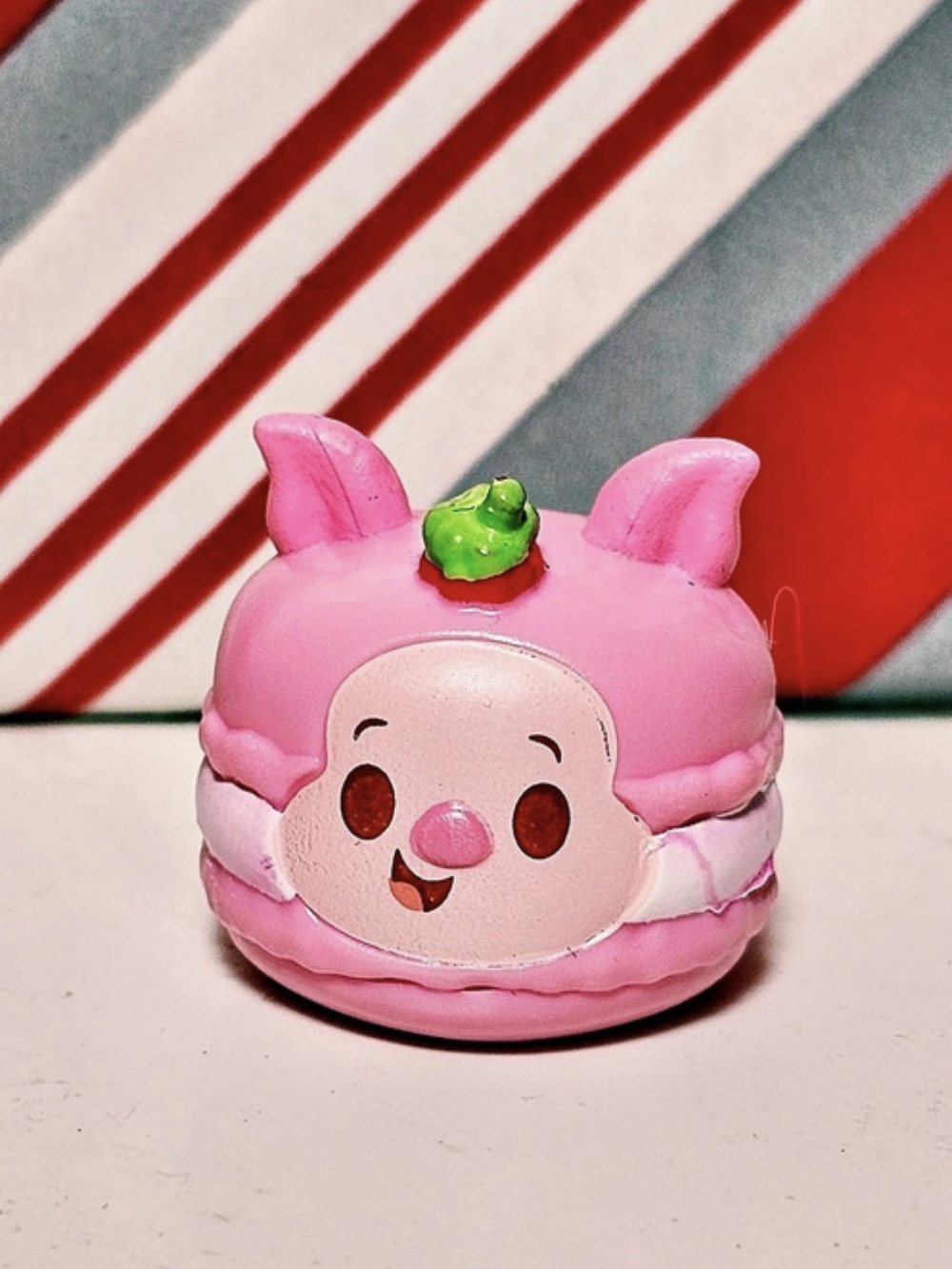 ULTRA RARE Piglet Raspberry Macaroon Disney Munchlings Mini Munch Series 2